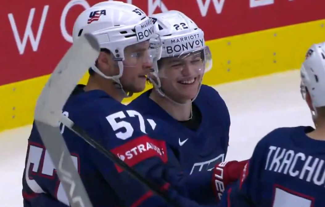 Cdm Cole Caufield Inscrit Ses Deux Premiers Buts Dans Une Victoire Des États Unis